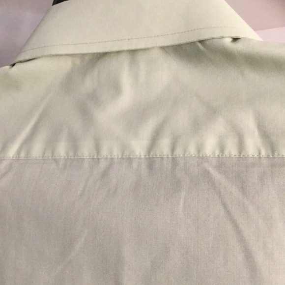 Pale Green 15.5”x 32” Wrinkle resistant broad cloth - Picture 3 of 5